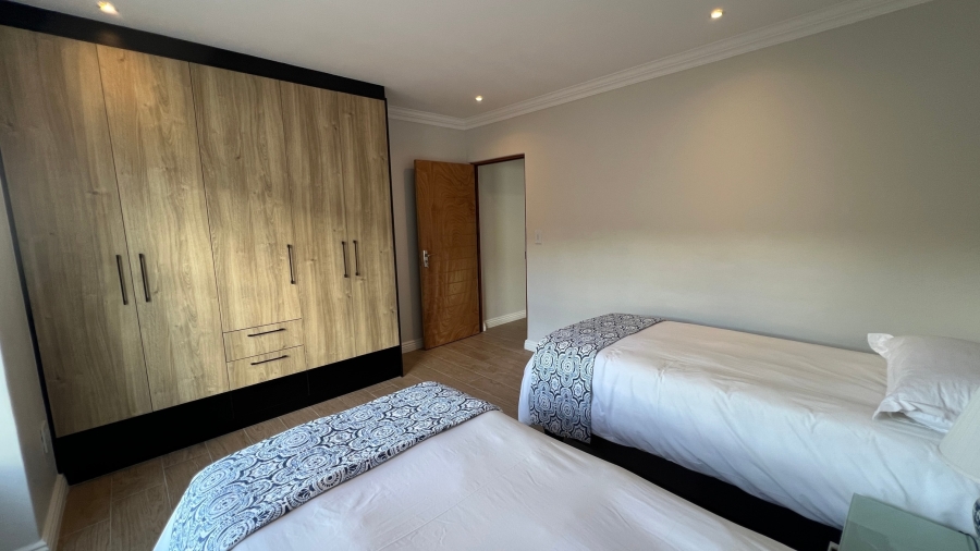 3 Bedroom Property for Sale in St Helena Views Western Cape